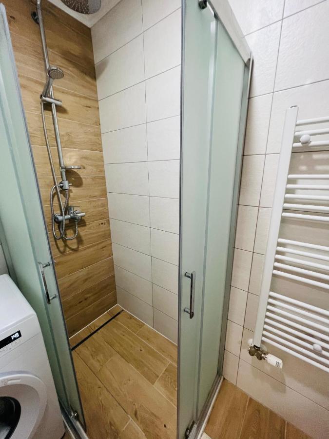 Grand Lux Apartment Добой Екстериор снимка